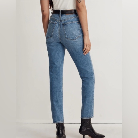 MADEWELL THE MOM JEAN IN BASLEY WASH SIZE 28 STYLE NH665 - Picture 4 of 12